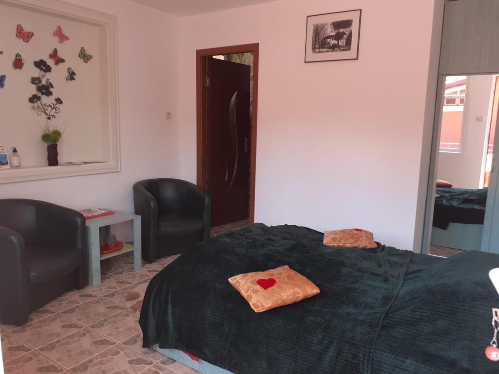 Pensiunea Belladonna Băile Herculane Exteriör bild