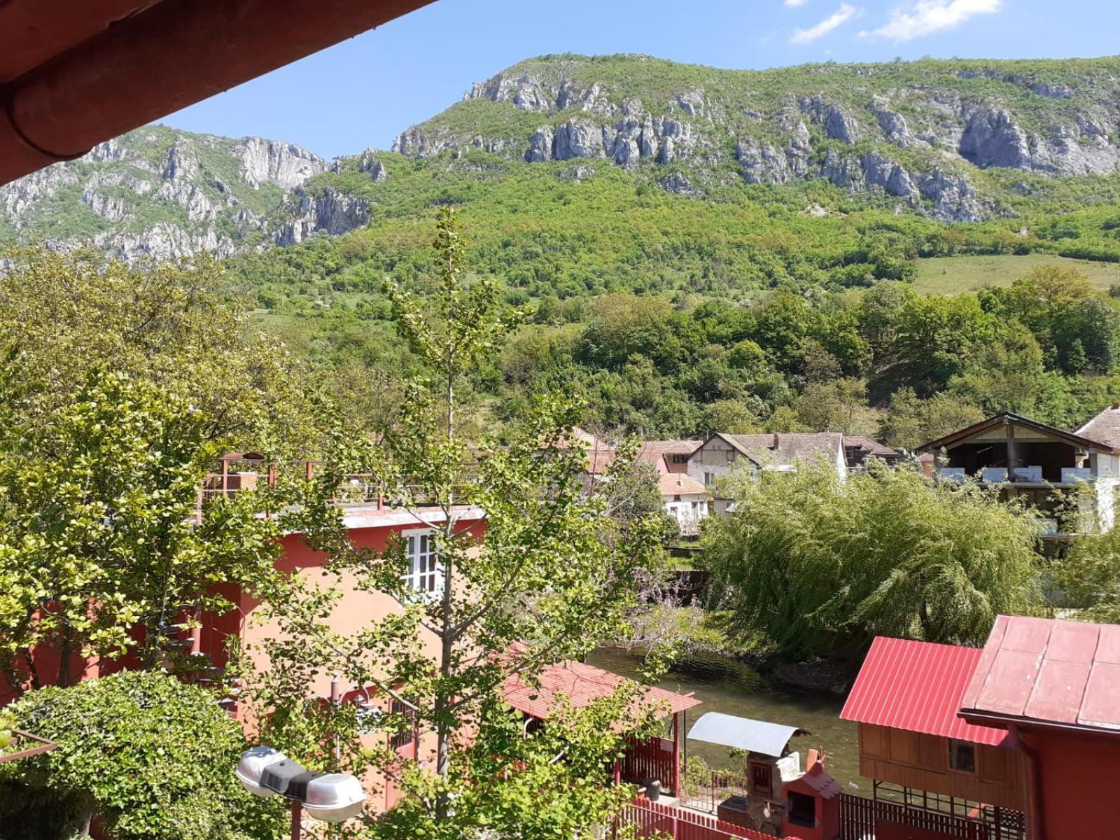 Pensiunea Belladonna Băile Herculane Exteriör bild