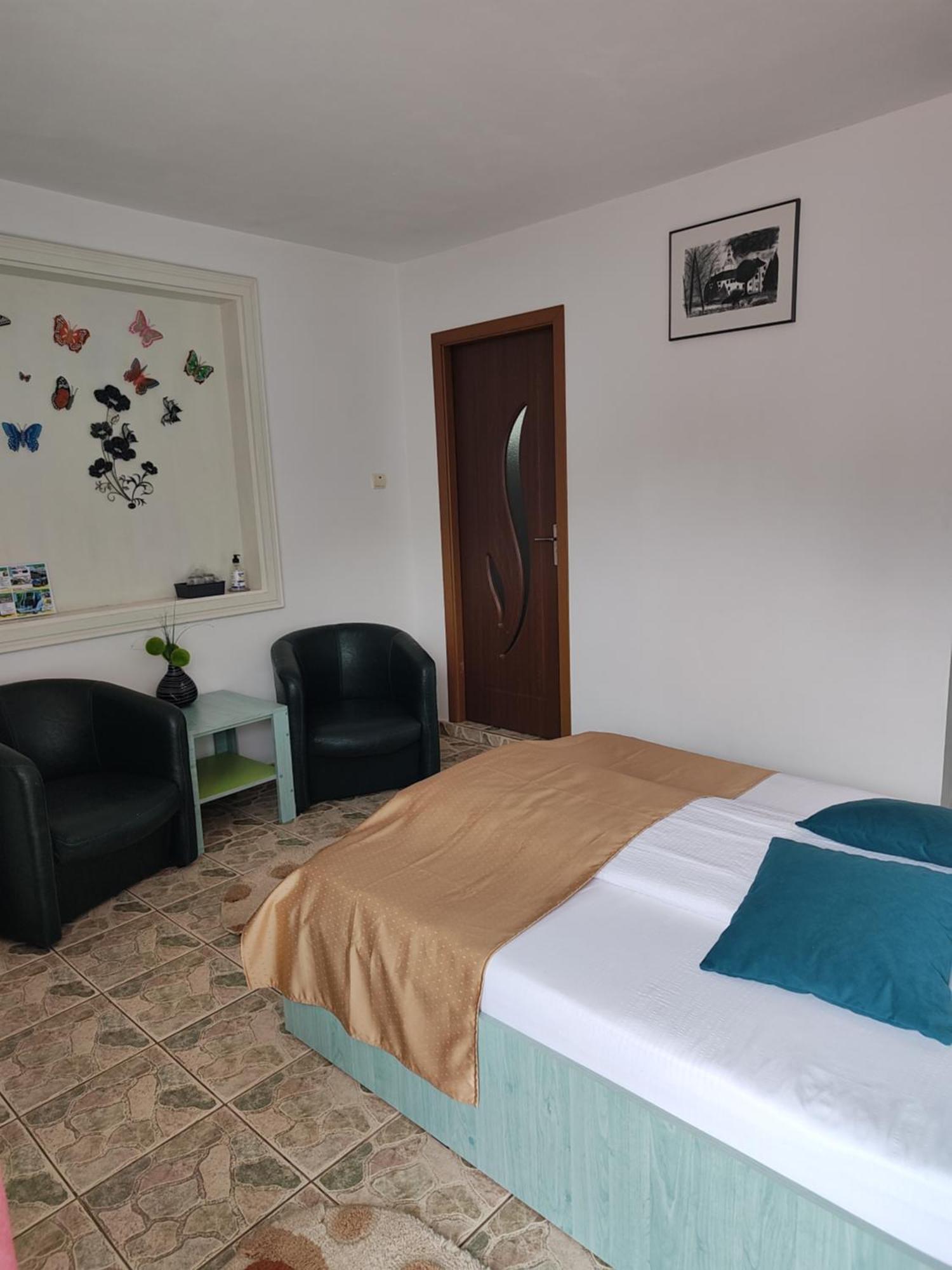 Pensiunea Belladonna Băile Herculane Exteriör bild